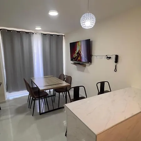 2 Camas Dobles 2001 Apartamento *